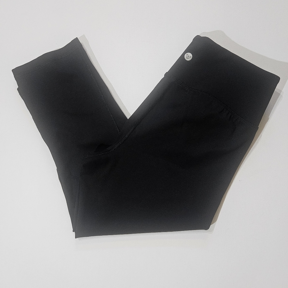 Livi Active Capri Leggings Womens Size 14/16 Black Mid Rise Activewear Pants - Picture 1 of 6